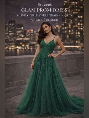 Stacees Green A-Line Tulle Prom Dress Appliqué Beaded V-Neck Formal Gown